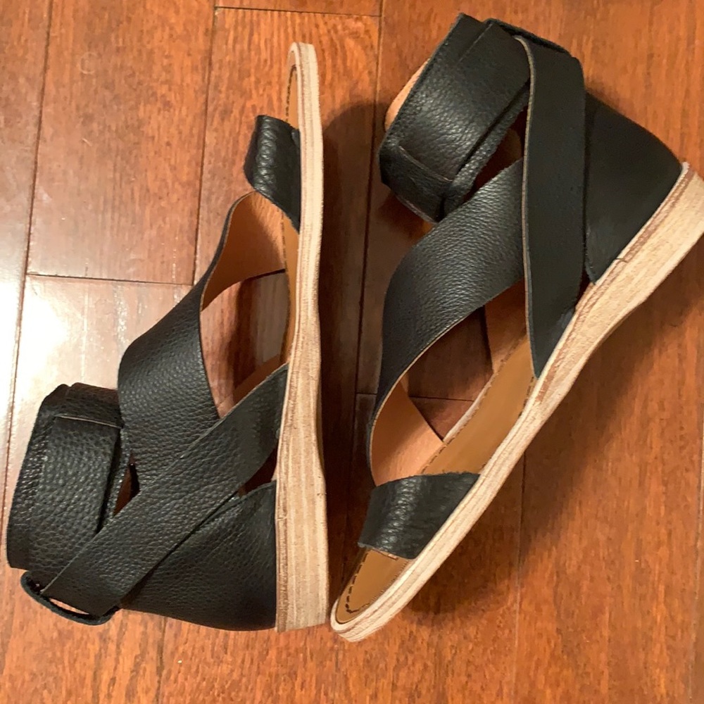 Free People Black leather sandals
